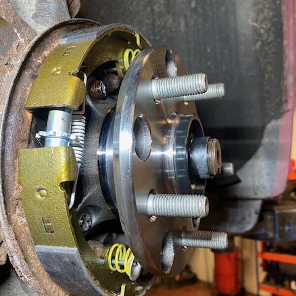 Lexus sai uued pidurid ja laagrid